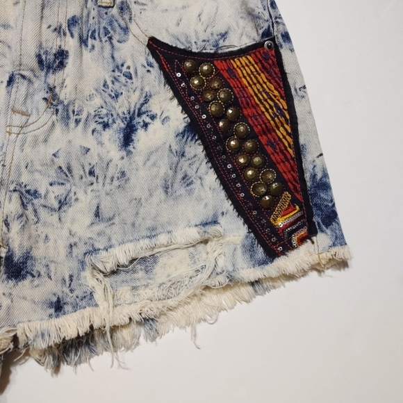 BDG Mid Rise Freja Vintage Fit Short 27 - Picture 4 of 7